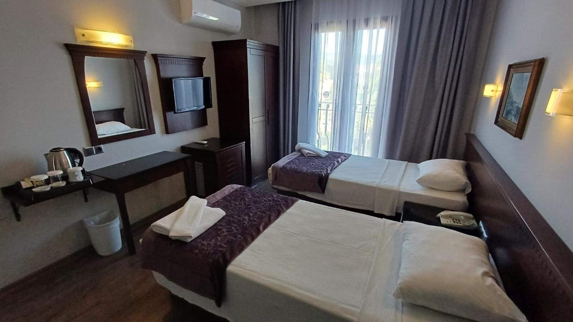 Club Viva Hotel Marmaris Exterior photo